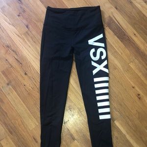 Victoria’s Secret knockout leggings